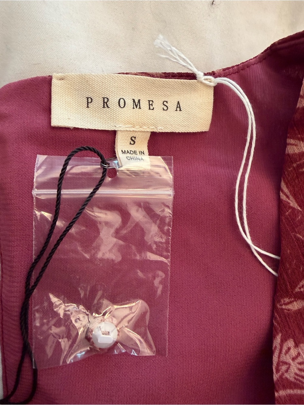 #752 Promesa NWOT Dusty Rose Blouse with Burgundy Accents - Picture 12 of 13